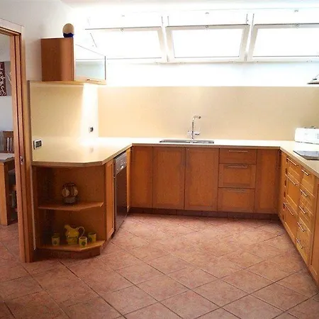 Esteve Villa *